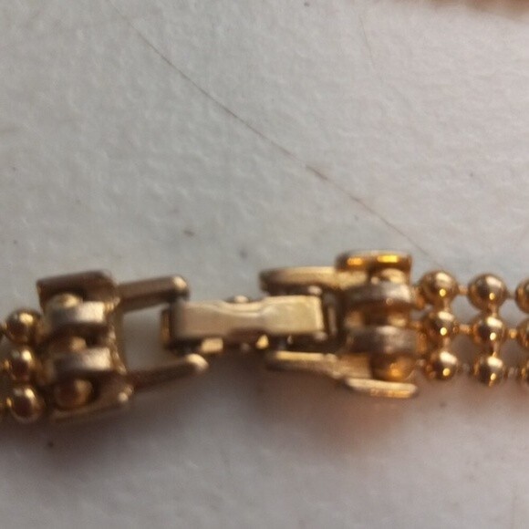 Gold tone knotted necklace - Picture 3 of 3